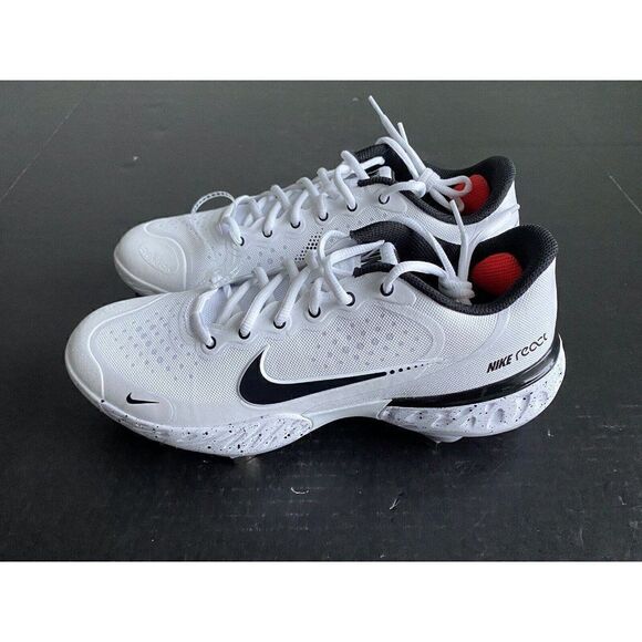 Athletic_Shoes